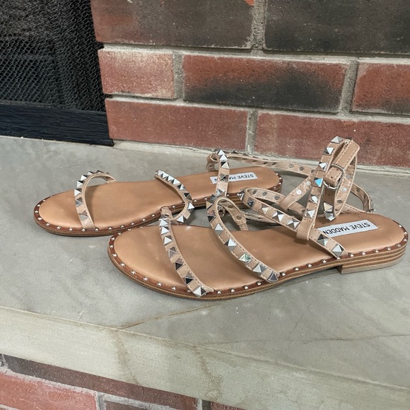 Women’s Steve Madden Siler Studded Ankle Strap Sandals Size 9 - Picture 1 of 8